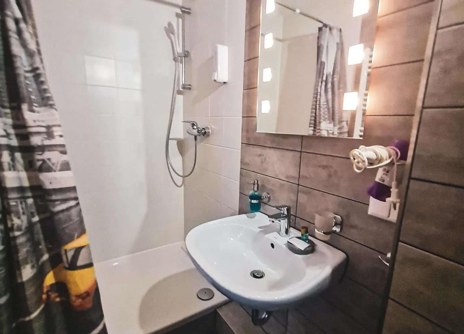 Pensionat Hotel 108 Glinde